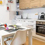 Diana Apartment *