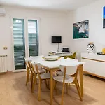 Diana Apartment *